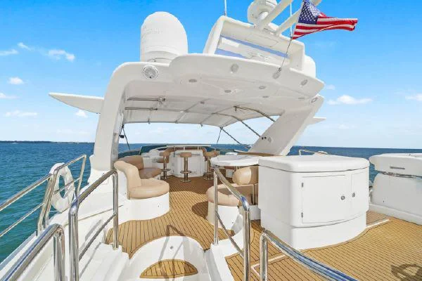 85ft Azimut Del Mar interior lighting